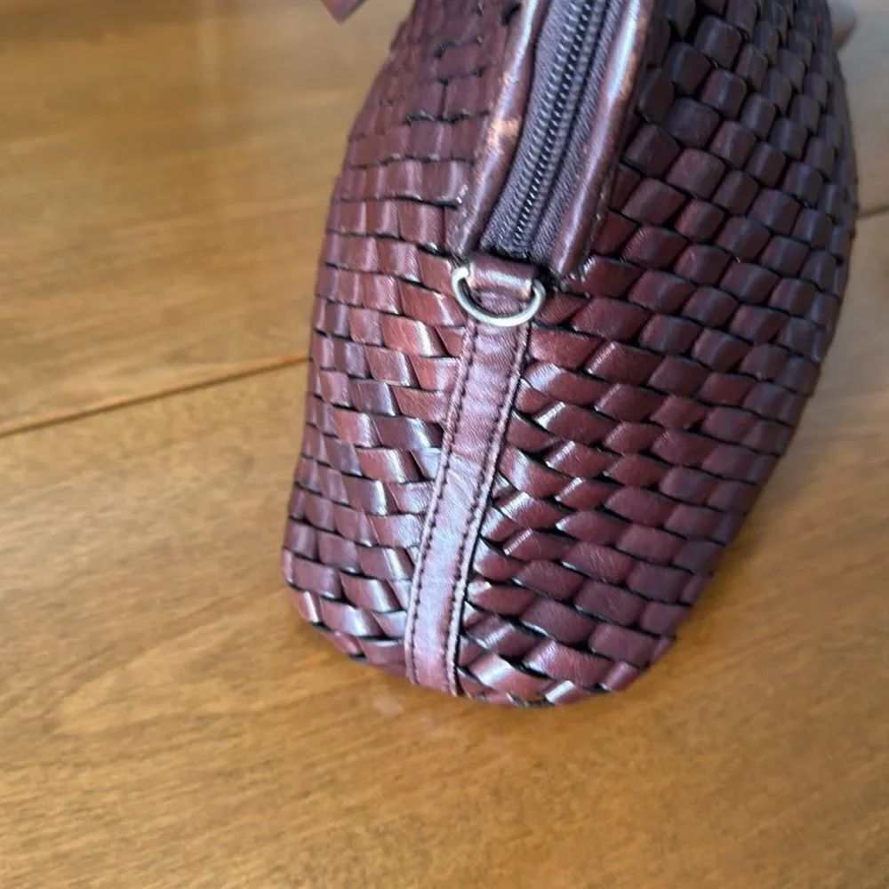 Woven HOBO purse - Picture 4 of 8